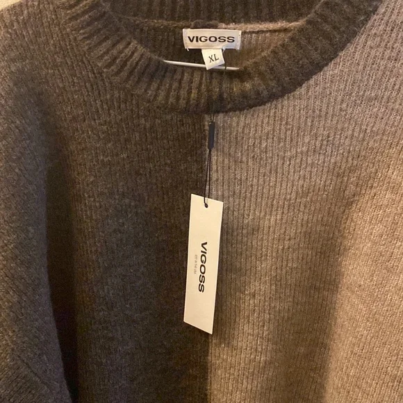 Sweater - Picture 2 of 3